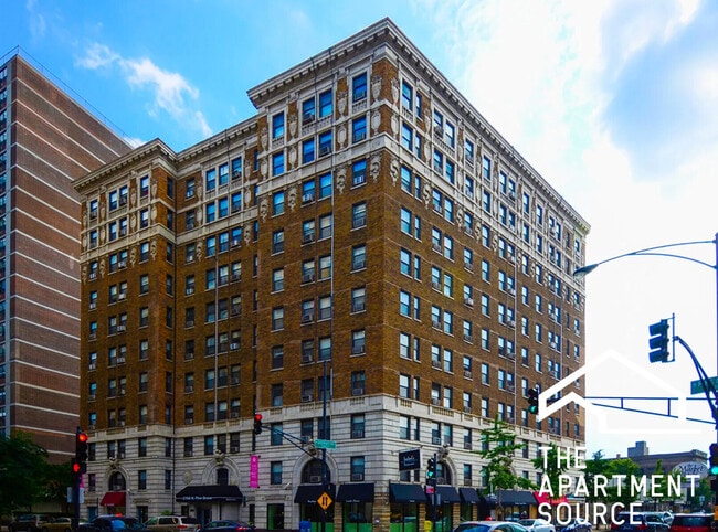 Building Photo - 2756 N Pine Grove Ave