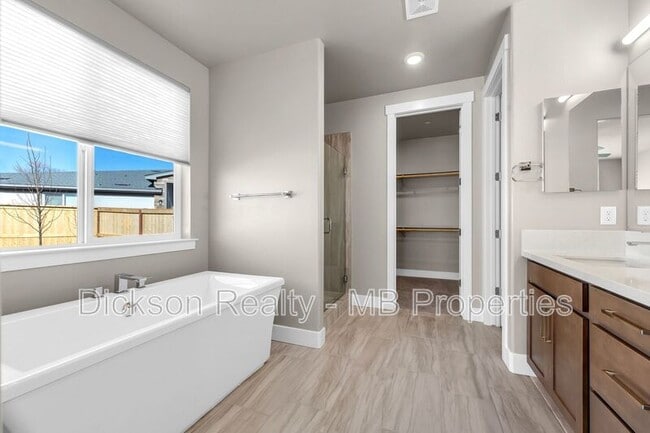 Building Photo - 3168 Orrizonte Ter