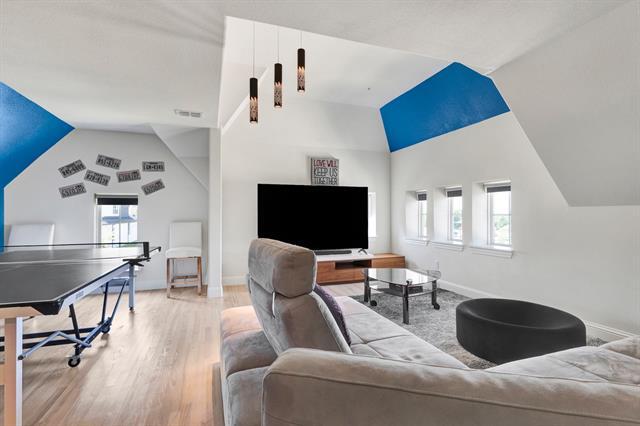 Building Photo - 2800 River Bend Pl