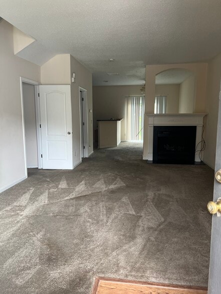 Building Photo - 2251 Bayrose Cir