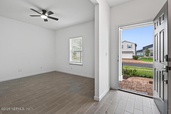 Building Photo - 2636 Field Daisy Ln