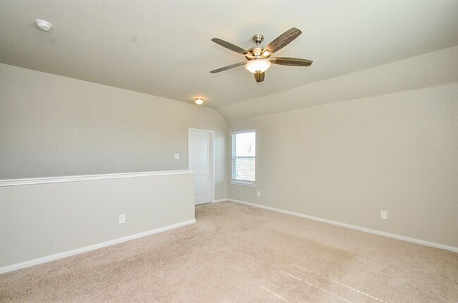 Building Photo - 4319 Rosemary Ln
