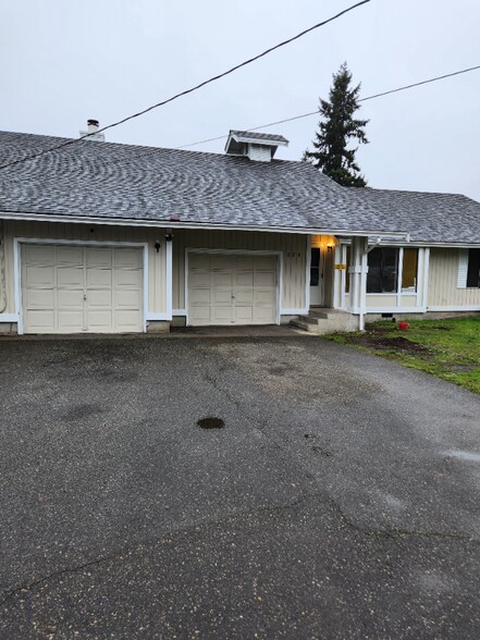 Primary Photo - 239 176th St E