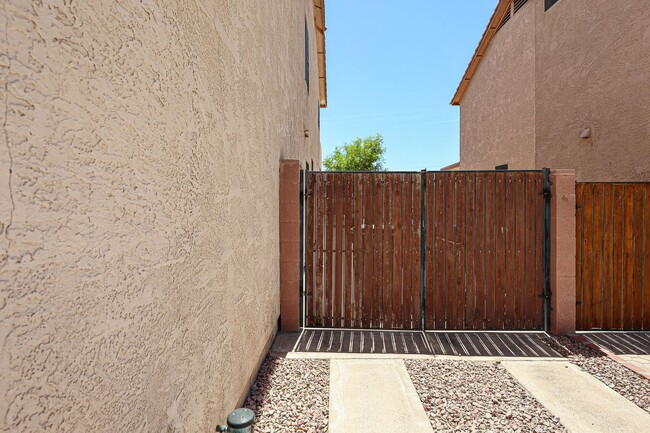 Building Photo - RV GATE! Lovely 4 bedroom, 3 bathroom home...