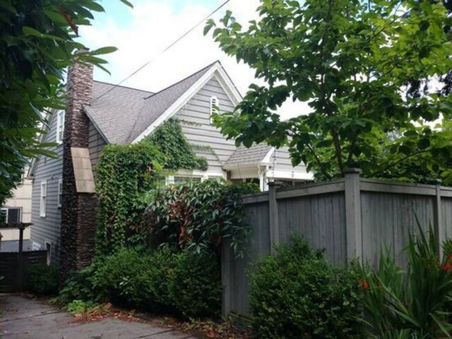 Primary Photo - 6 Florentia Street