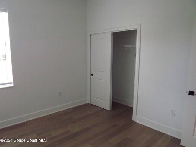 Building Photo - 2273 Highland Ave