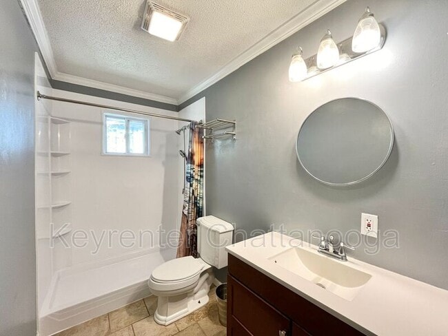Building Photo - 5105 Lynnwood Ave