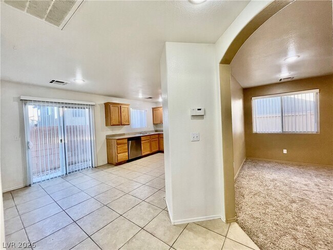 Building Photo - 11901 Fairfax Ridge St