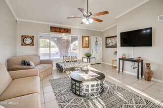 Building Photo - 9819 N 67th Dr