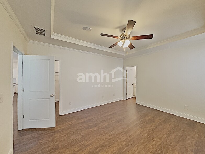 Building Photo - 209 McBee Pl