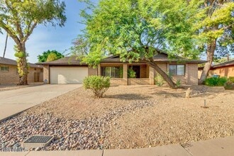 Building Photo - 1536 E Gemini Dr