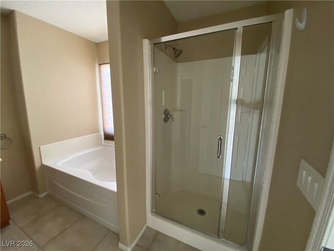 Building Photo - 10748 Khalua Ave