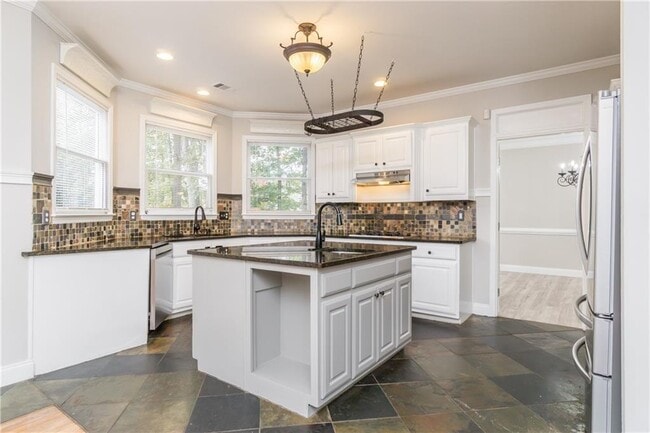 Building Photo - 6710 Timber Trail