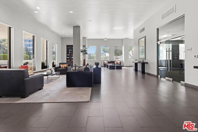 Building Photo - 10501 Wilshire Blvd