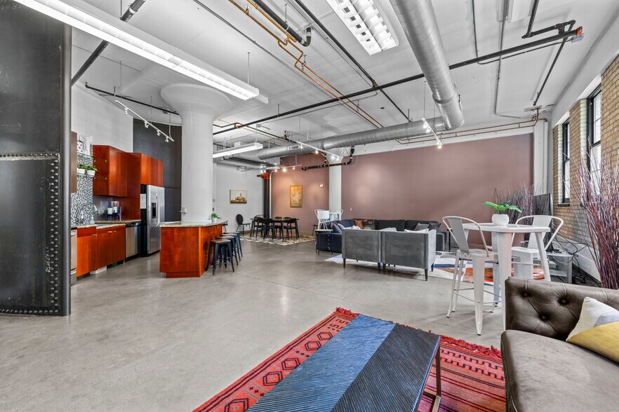 Building Photo - 730 Stinson Blvd