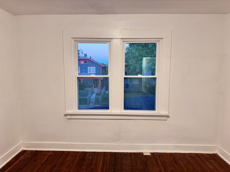 Building Photo - 1183 Linwood Ave