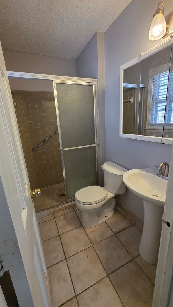 Building Photo - !!COMING SOON!! Beautiful 3BR 2 BA Home w/ Large Backyard • Full Appliance Suite • 2-Car Garage i...