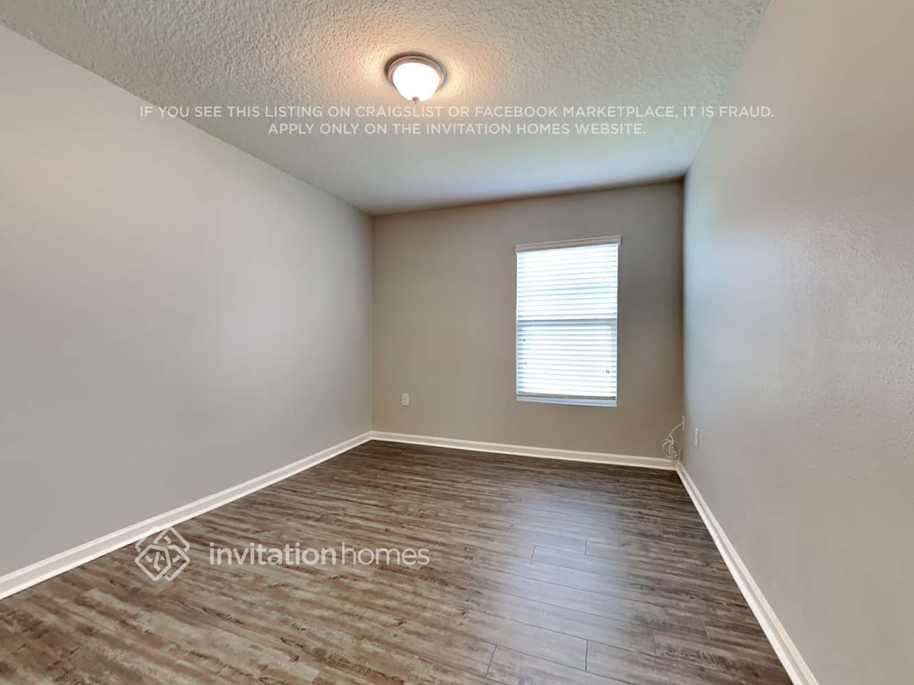 Building Photo - 3348 Canyon Falls Dr