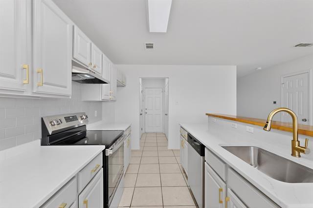 Building Photo - 4502 Alamosa St