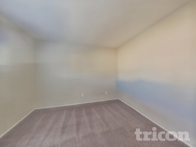 Building Photo - 602 Chyrl Way