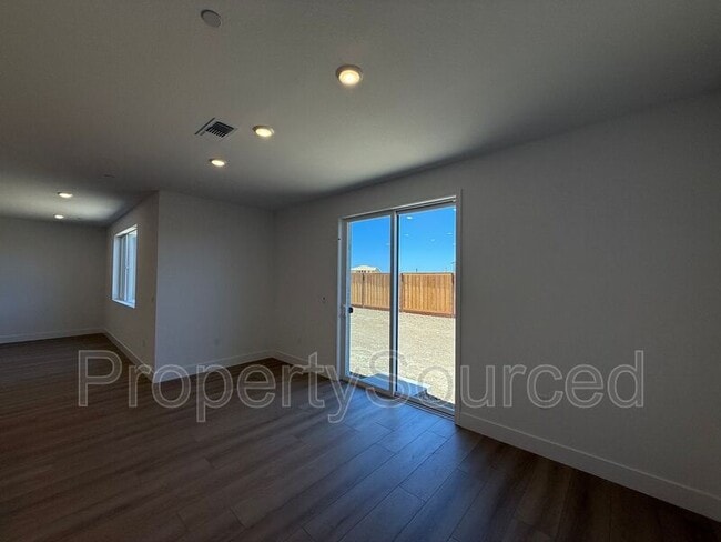 Building Photo - 1336 Martorella Ave