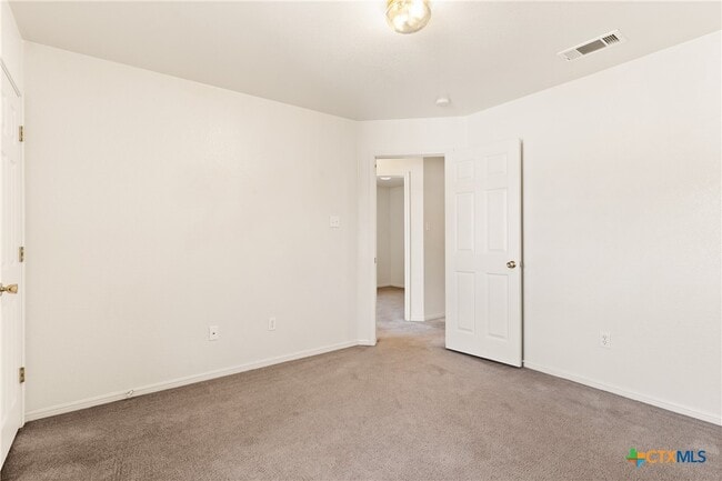 Building Photo - 392 County Rd 4711