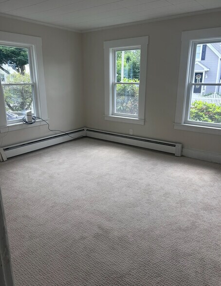 Living Room 1 - 17 Cottage St