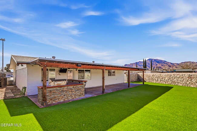 Building Photo - 5101 Dearborne Dr