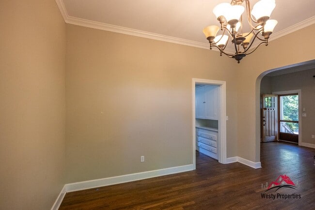 Building Photo - 7548 SW 35th Ave
