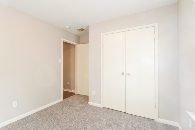 Building Photo - 21610 Forestlight Ct