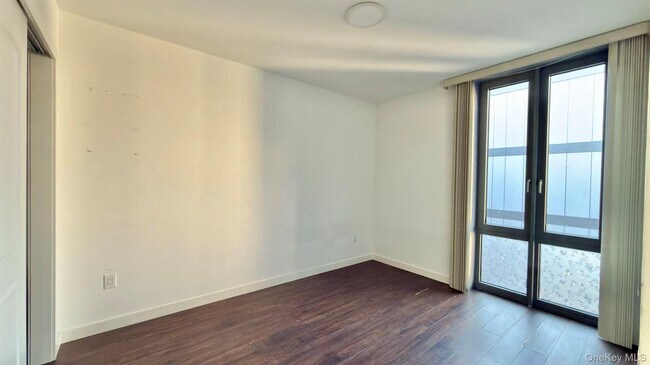 Building Photo - 144-27 Sanford Ave
