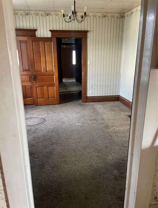 Building Photo - 756 3rd St