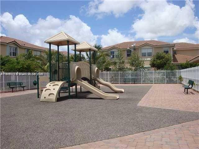 Building Photo - 12281 SW 121st Terrace