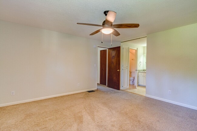 Building Photo - Beautiful Westside Oak Harbor Home Near Sunset Beach – 3 Bed + Bonus Room