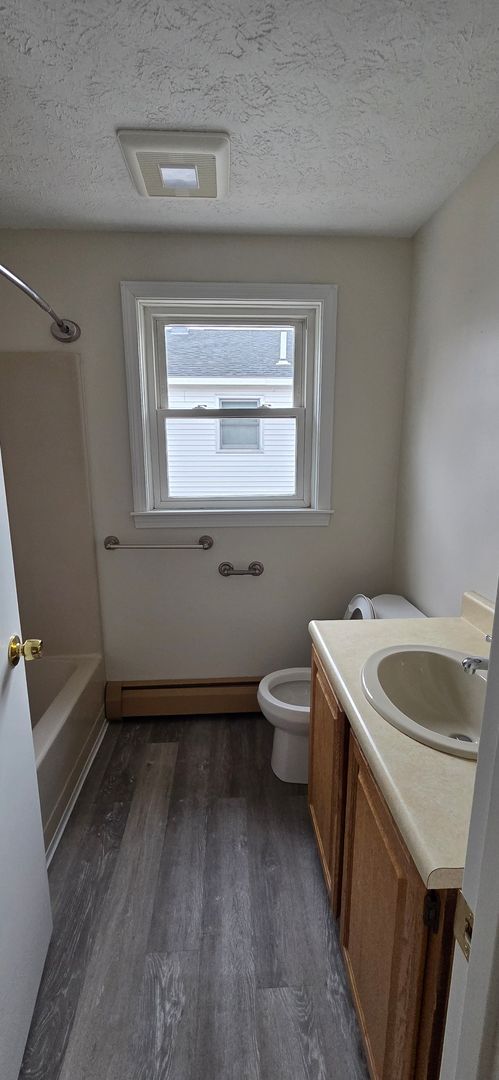 Building Photo - MANCHESTER - 35-37 Westland Ave