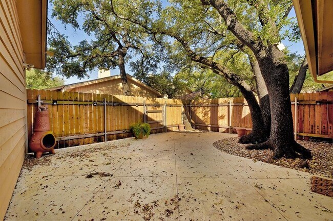 Building Photo - 8518 Fathom Cir