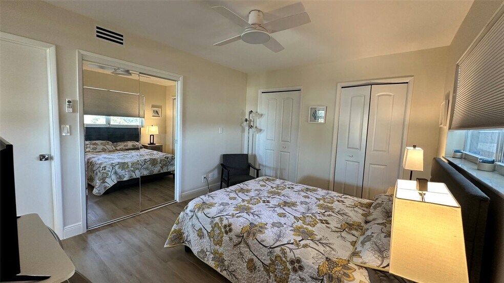 Building Photo - 1630 N Ocean Blvd