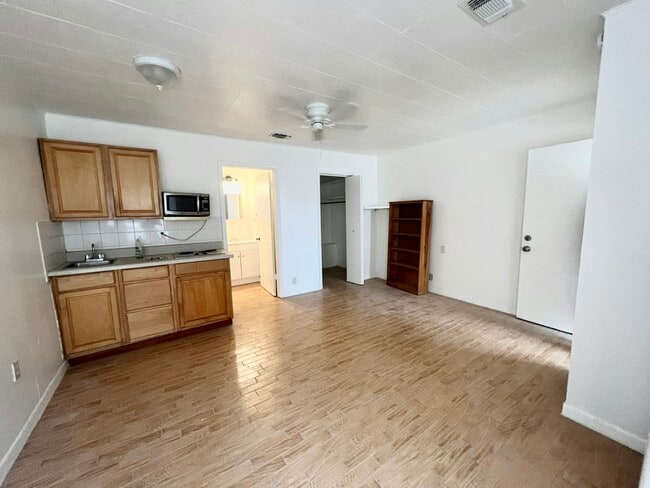 Building Photo - 6403 Magnolia Homes Rd