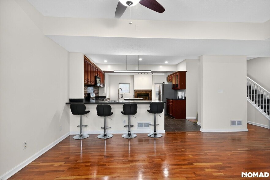 Building Photo - 5307 Herman Ave