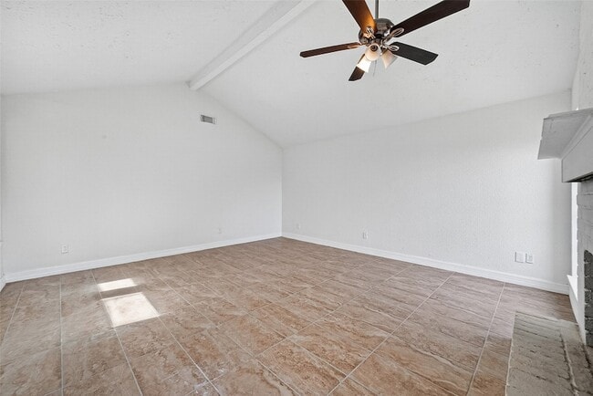 Building Photo - 2223 Courtney Ct