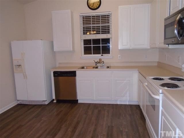 Building Photo - 20 Cres Hill Ct