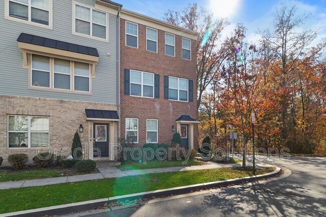 Building Photo - 1201 Falcon Point Dr