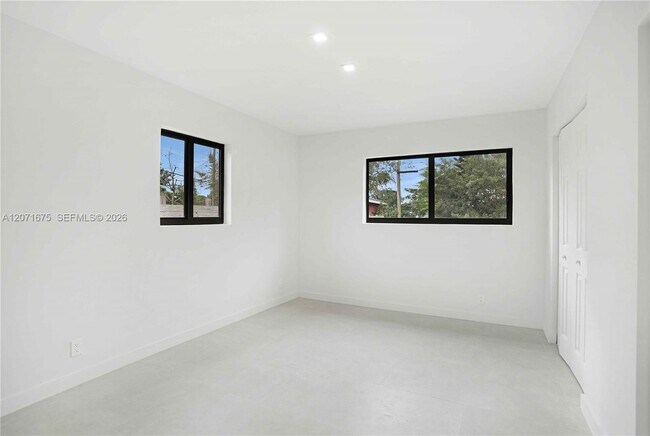 Building Photo - 2230 N 62nd Ave