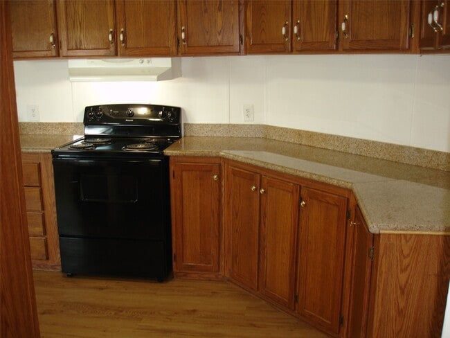 Building Photo - 4201 Wells Dr