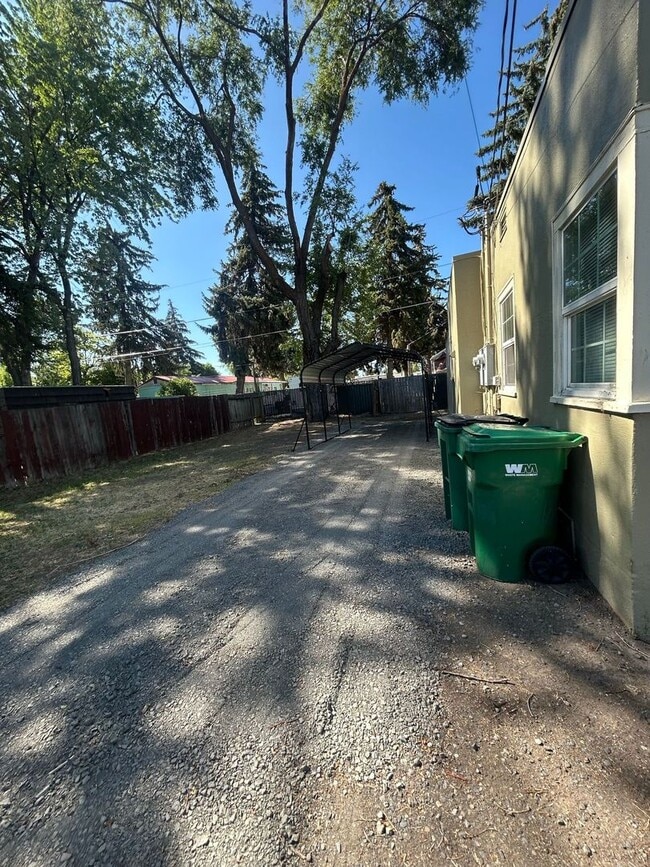 Building Photo - 3426 Cannon Ave