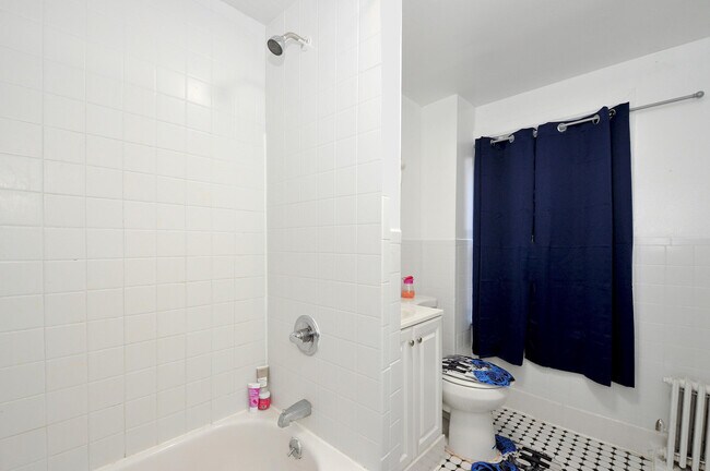 Building Photo - 370 8th Ave