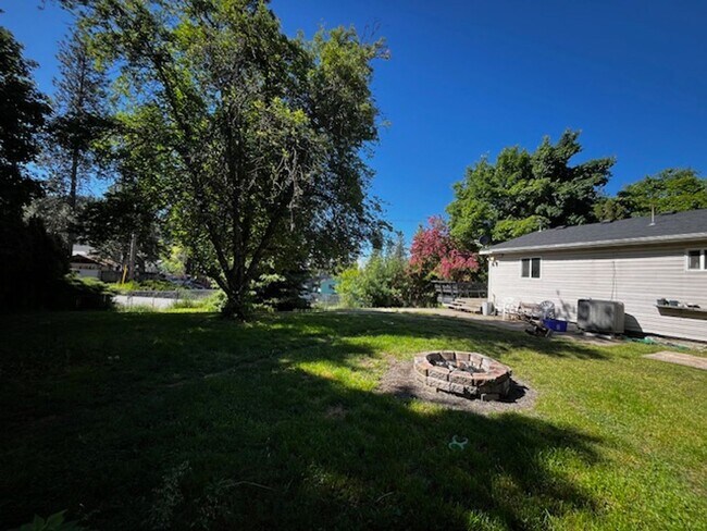 Building Photo - Home in CDA