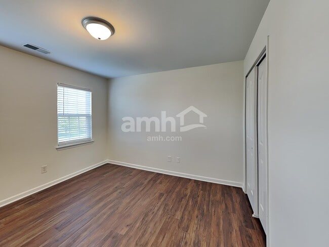 Building Photo - 4732 Sunburst Ln