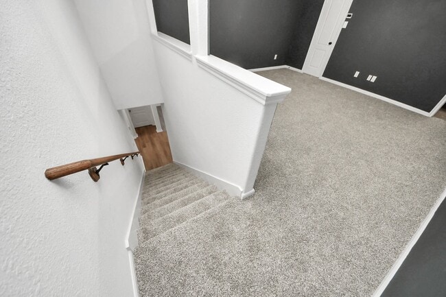 Building Photo - 17010 Upper Ridge Ln