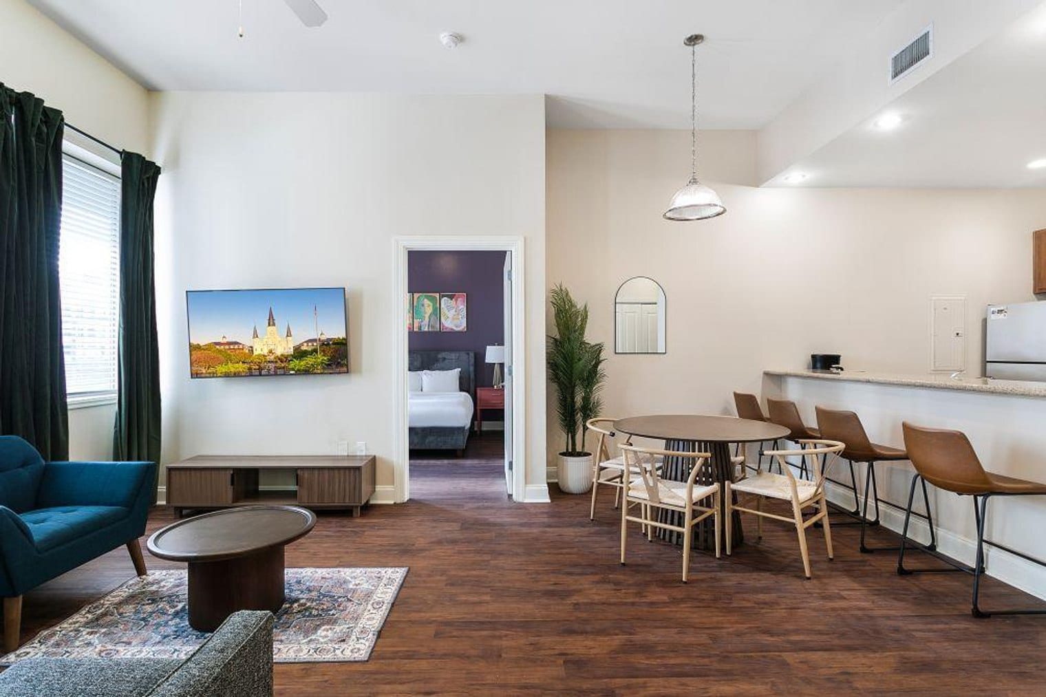 Building Photo - 925 Common St